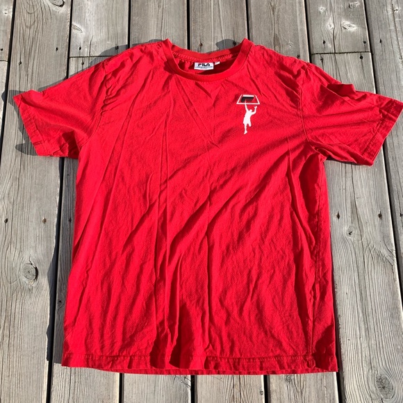 Fila Shirt - Picture 1 of 3